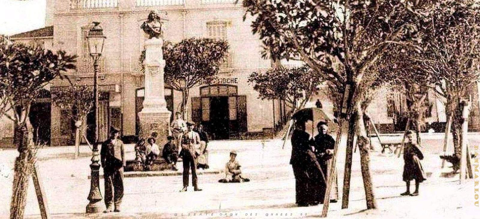 2828- Oran - Place Hoche2 - 1907.jpg
